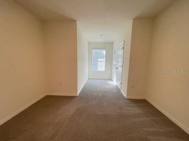 For Rent: $1,950 (3 beds, 2 baths, 1688 Square Feet)