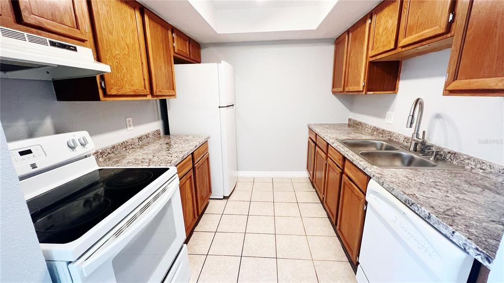 For Rent: $1,800 (3 beds, 2 baths, 1140 Square Feet)