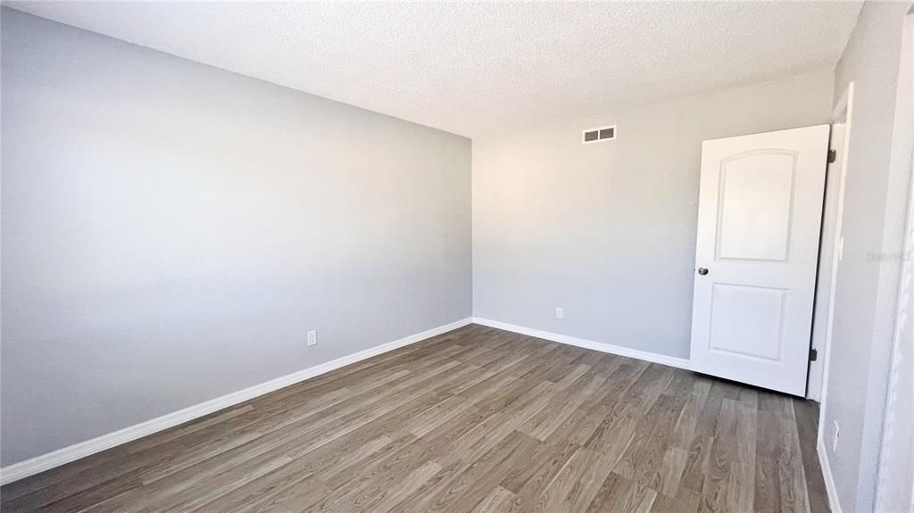 For Rent: $1,800 (3 beds, 2 baths, 1140 Square Feet)