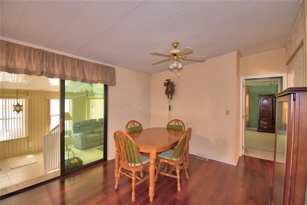 For Sale: $136,000 (2 beds, 2 baths, 1440 Square Feet)