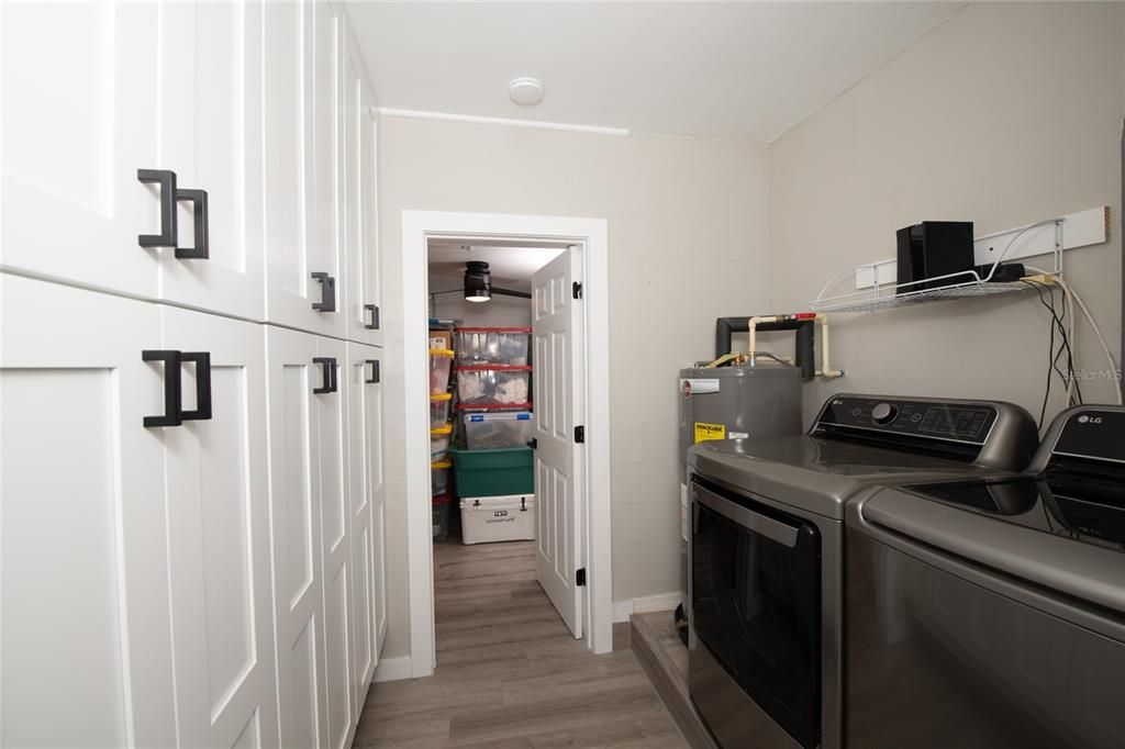 For Sale: $270,000 (3 beds, 2 baths, 1248 Square Feet)