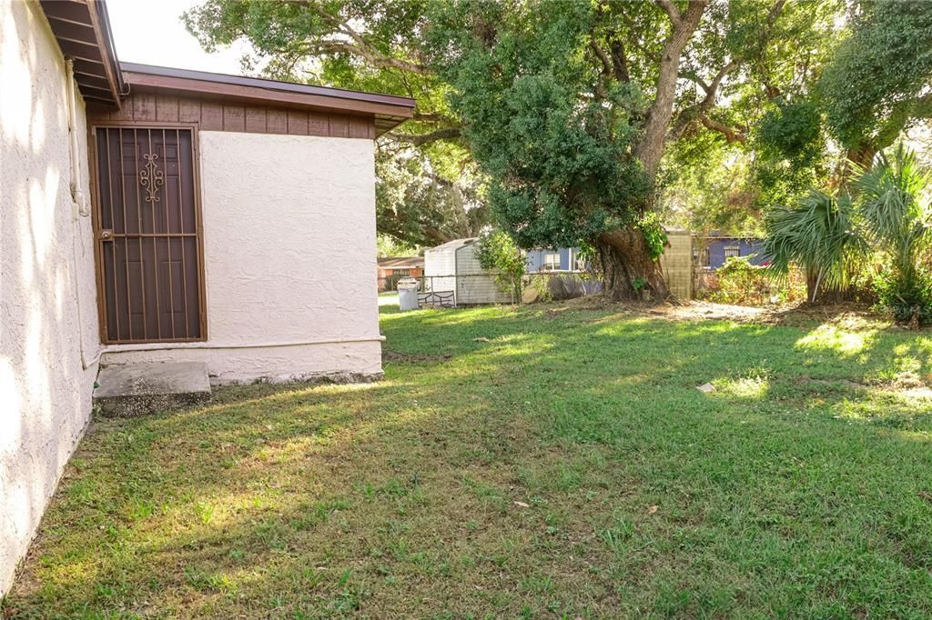 For Sale: $245,000 (3 beds, 1 baths, 1132 Square Feet)