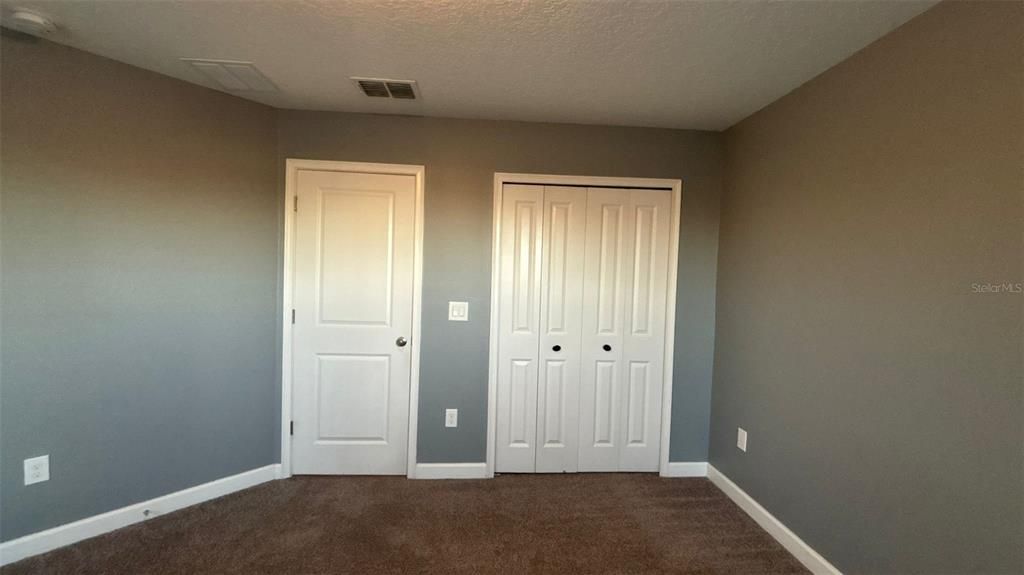 For Rent: $3,045 (3 beds, 2 baths, 2199 Square Feet)