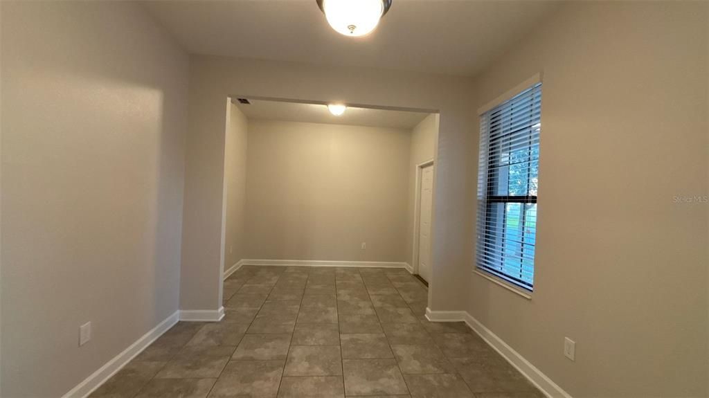 For Rent: $3,045 (3 beds, 2 baths, 2199 Square Feet)