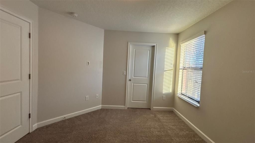 For Rent: $3,045 (3 beds, 2 baths, 2199 Square Feet)