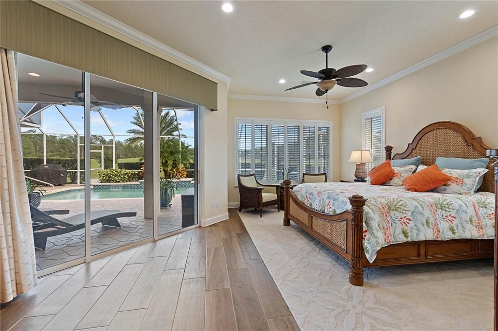 Master Bedroom Suite w/Sliders to Lanai & Pool