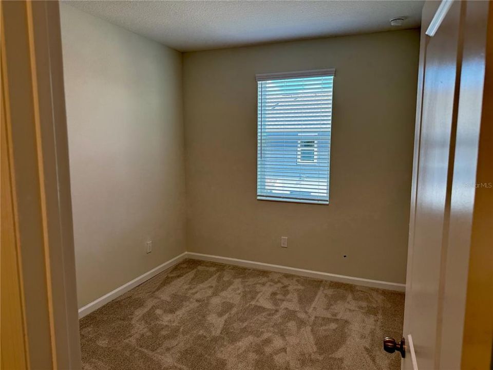 For Rent: $2,600 (3 beds, 2 baths, 1672 Square Feet)