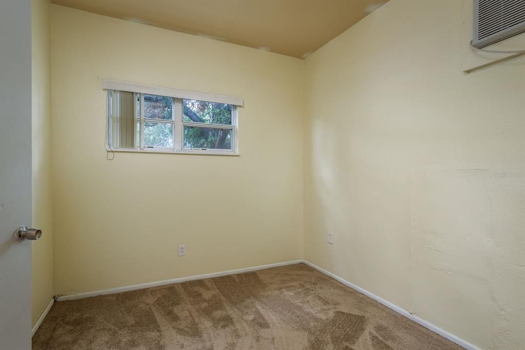 For Rent: $2,400 (3 beds, 2 baths, 1824 Square Feet)