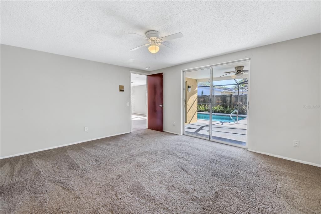 For Sale: $325,000 (2 beds, 2 baths, 1497 Square Feet)