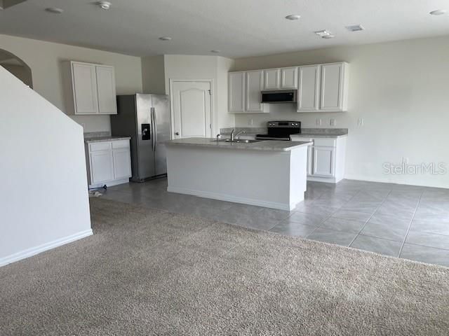 For Rent: $2,650 (5 beds, 3 baths, 2696 Square Feet)