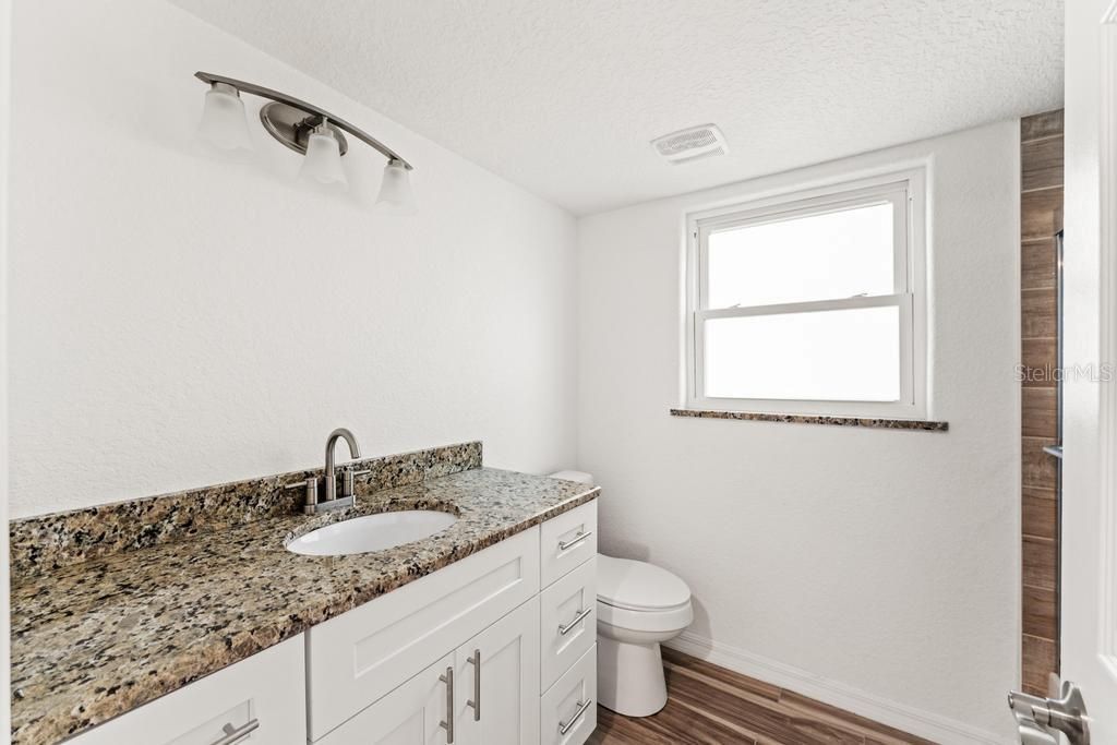 For Sale: $449,900 (2 beds, 2 baths, 1280 Square Feet)