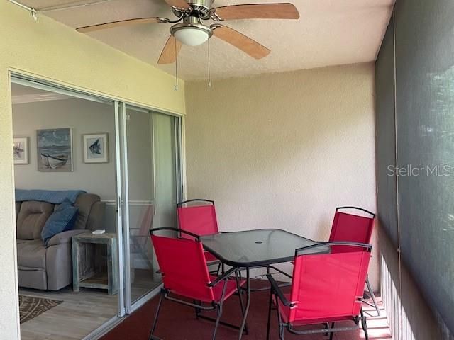 For Rent: $2,000 (2 beds, 2 baths, 1122 Square Feet)