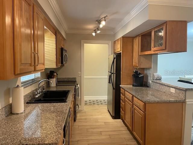 For Rent: $2,000 (2 beds, 2 baths, 1122 Square Feet)