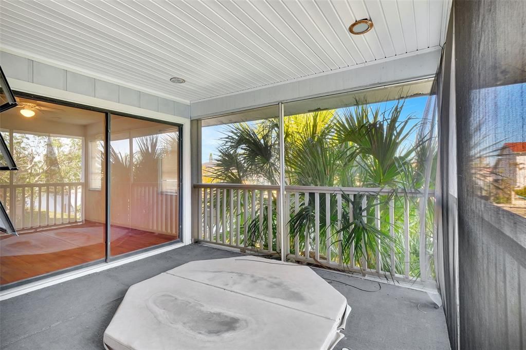 Sunken Spa on Rear Porch