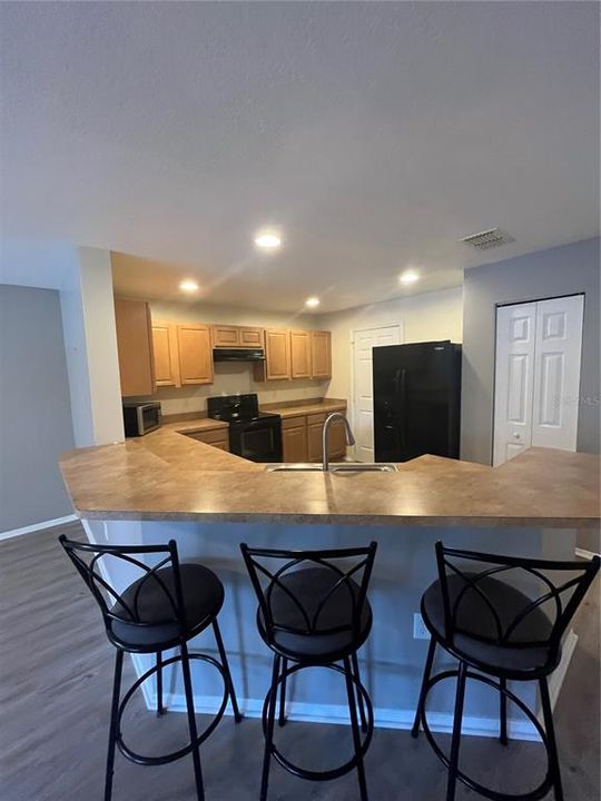 For Rent: $2,000 (2 beds, 1 baths, 1338 Square Feet)