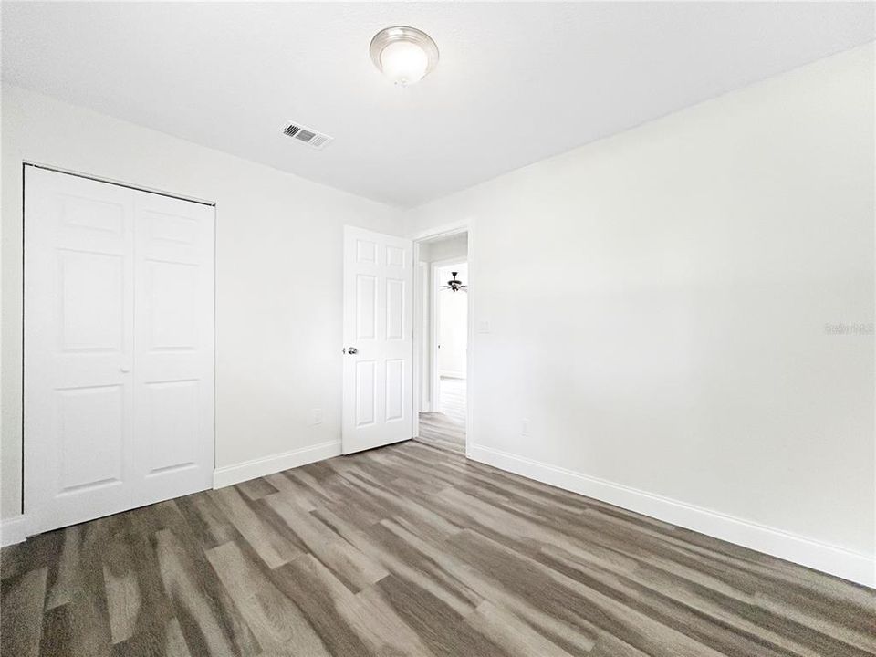 For Sale: $249,900 (3 beds, 2 baths, 1300 Square Feet)