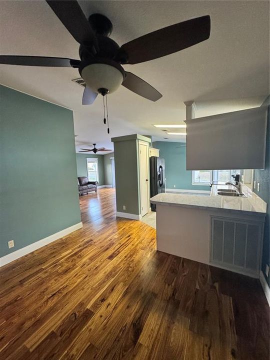 For Sale: $185,000 (2 beds, 2 baths, 1192 Square Feet)