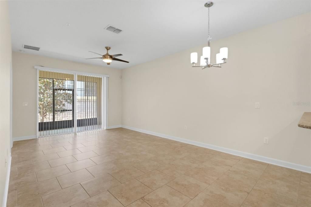 For Sale: $339,900 (2 beds, 2 baths, 1374 Square Feet)