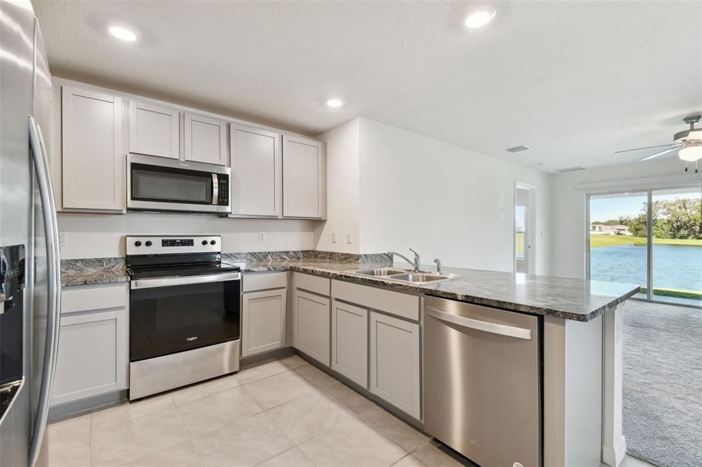 For Sale: $304,999 (3 beds, 2 baths, 1516 Square Feet)