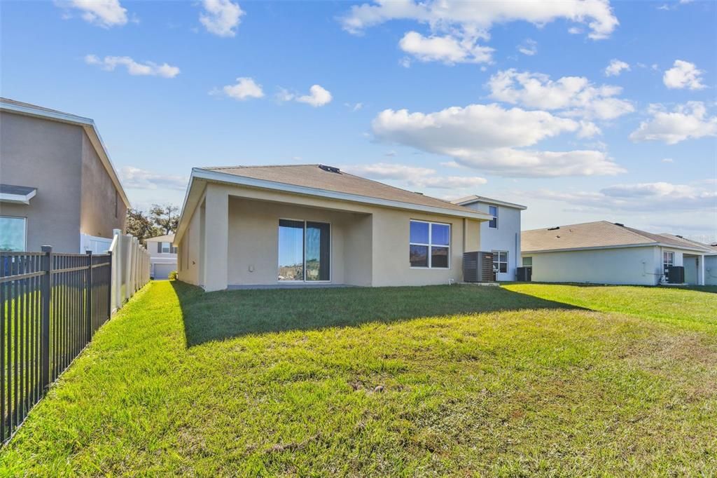 For Sale: $304,999 (3 beds, 2 baths, 1516 Square Feet)