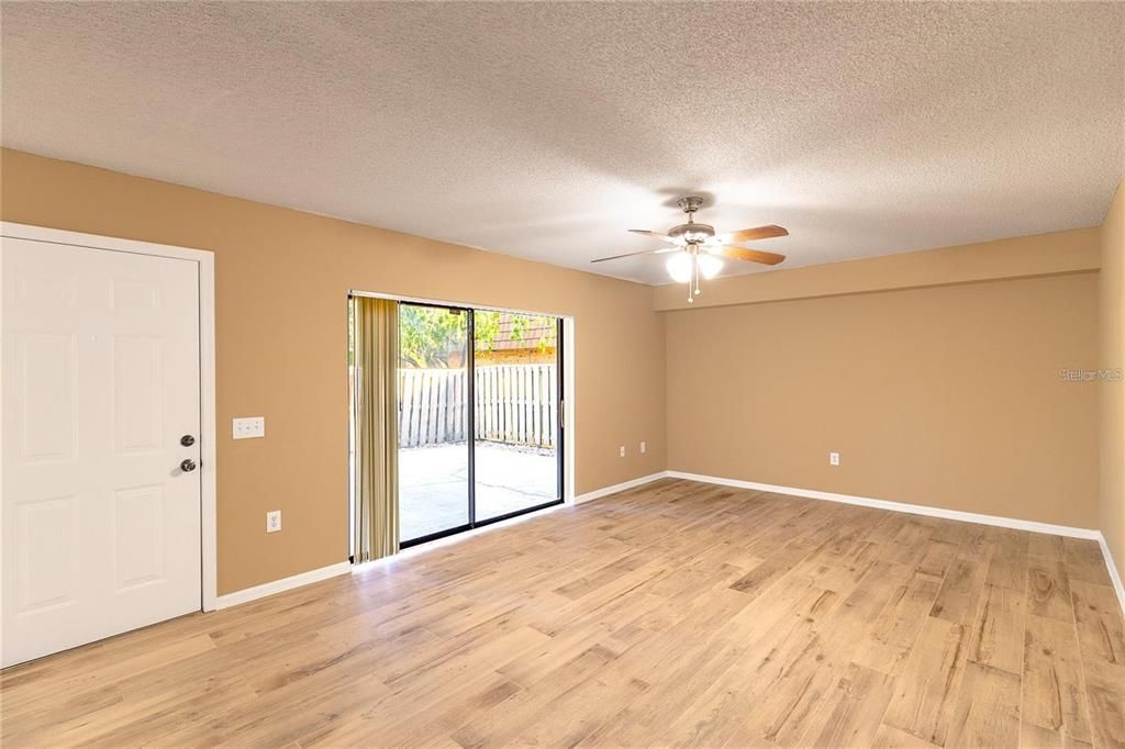 For Rent: $2,000 (2 beds, 2 baths, 1285 Square Feet)