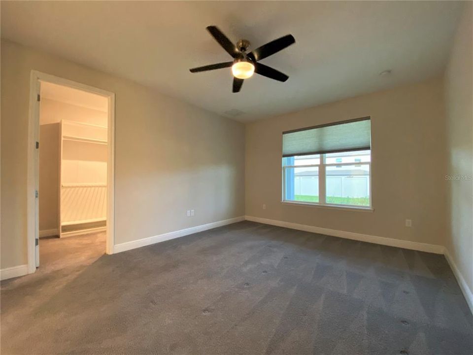 For Rent: $3,299 (5 beds, 3 baths, 3238 Square Feet)