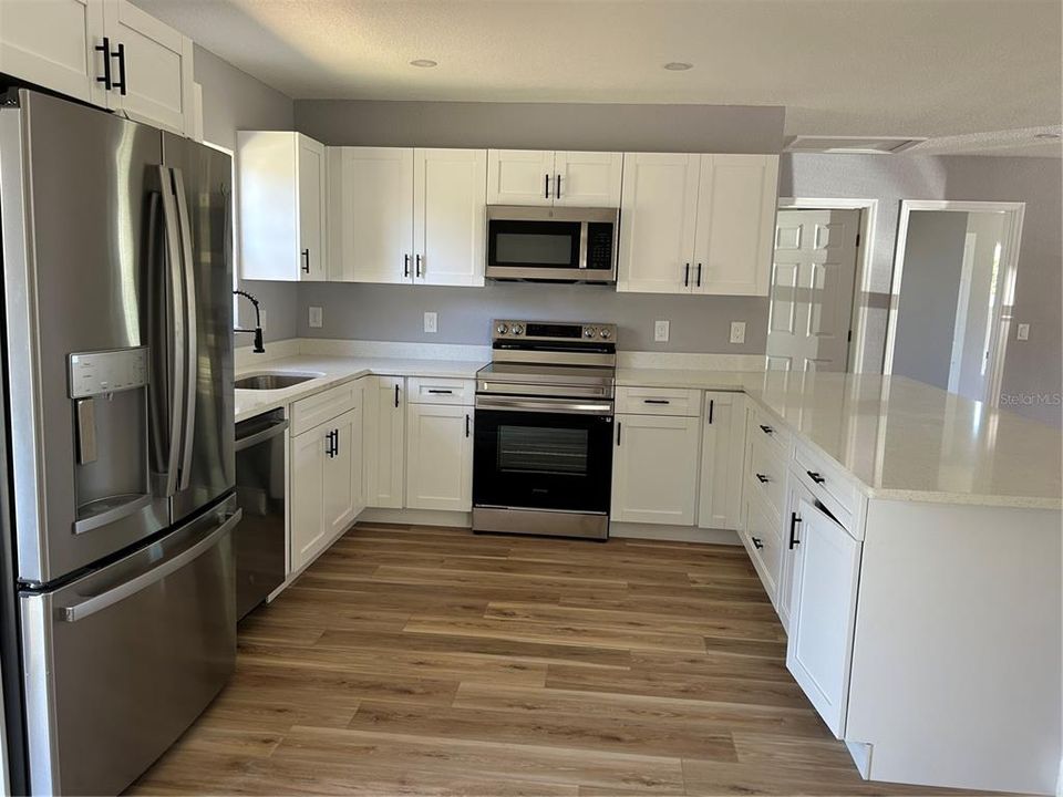 Beautifully updated kitchen