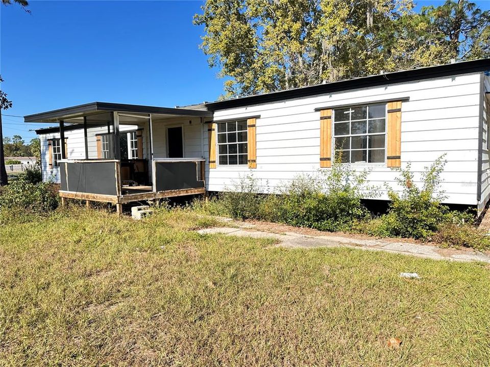 For Sale: $95,000 (3 beds, 2 baths, 1344 Square Feet)