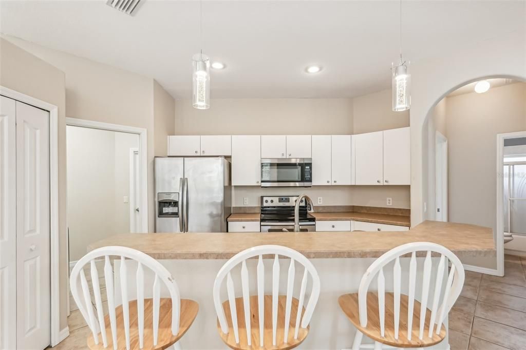 For Sale: $439,000 (3 beds, 2 baths, 1792 Square Feet)