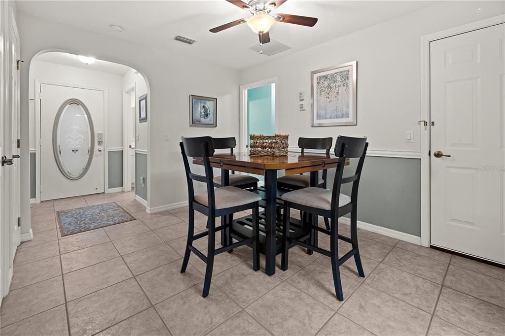 Active With Contract: $322,900 (3 beds, 2 baths, 1530 Square Feet)