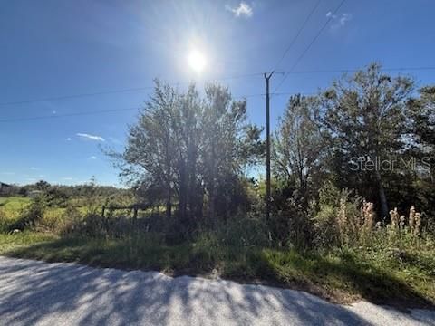 En Venta: $49,000 (0.65 acres)