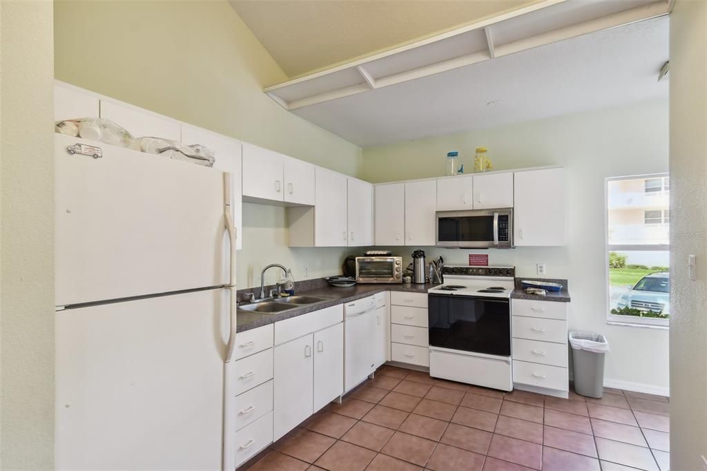 For Sale: $399,900 (3 beds, 2 baths, 1415 Square Feet)