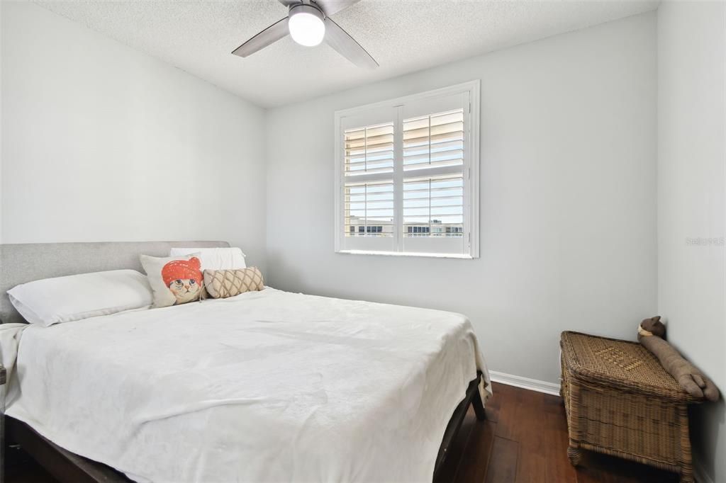 For Sale: $399,900 (3 beds, 2 baths, 1415 Square Feet)