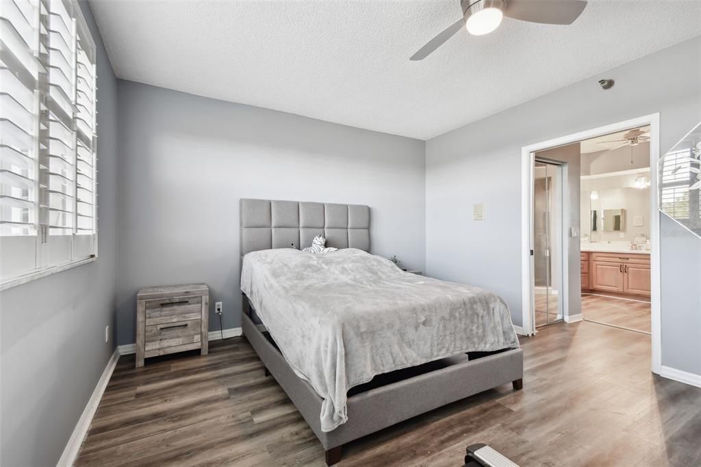 For Sale: $399,900 (3 beds, 2 baths, 1415 Square Feet)