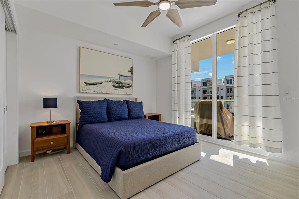 Active With Contract: $825,000 (3 beds, 2 baths, 1789 Square Feet)