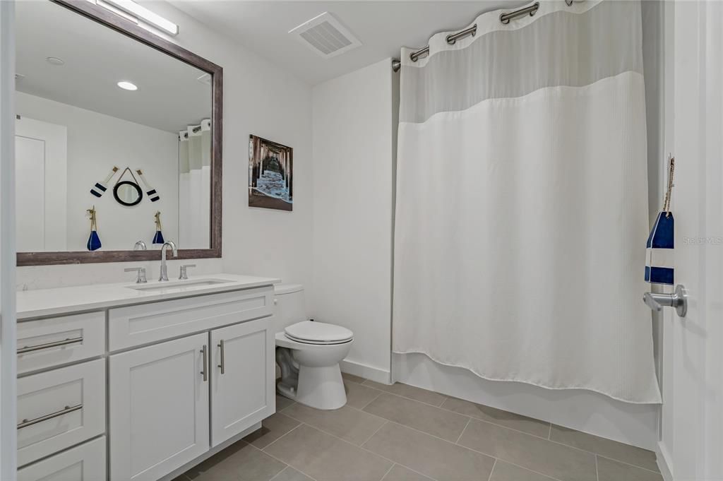 Active With Contract: $825,000 (3 beds, 2 baths, 1789 Square Feet)