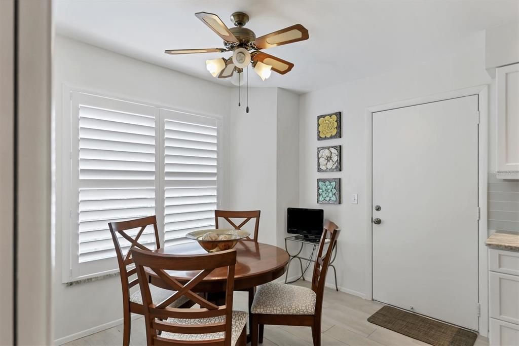 For Sale: $369,000 (2 beds, 2 baths, 1576 Square Feet)