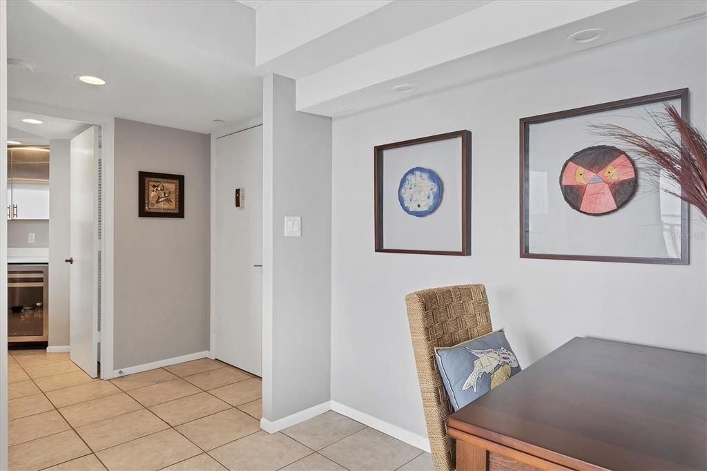 For Sale: $1,120,000 (2 beds, 2 baths, 1575 Square Feet)