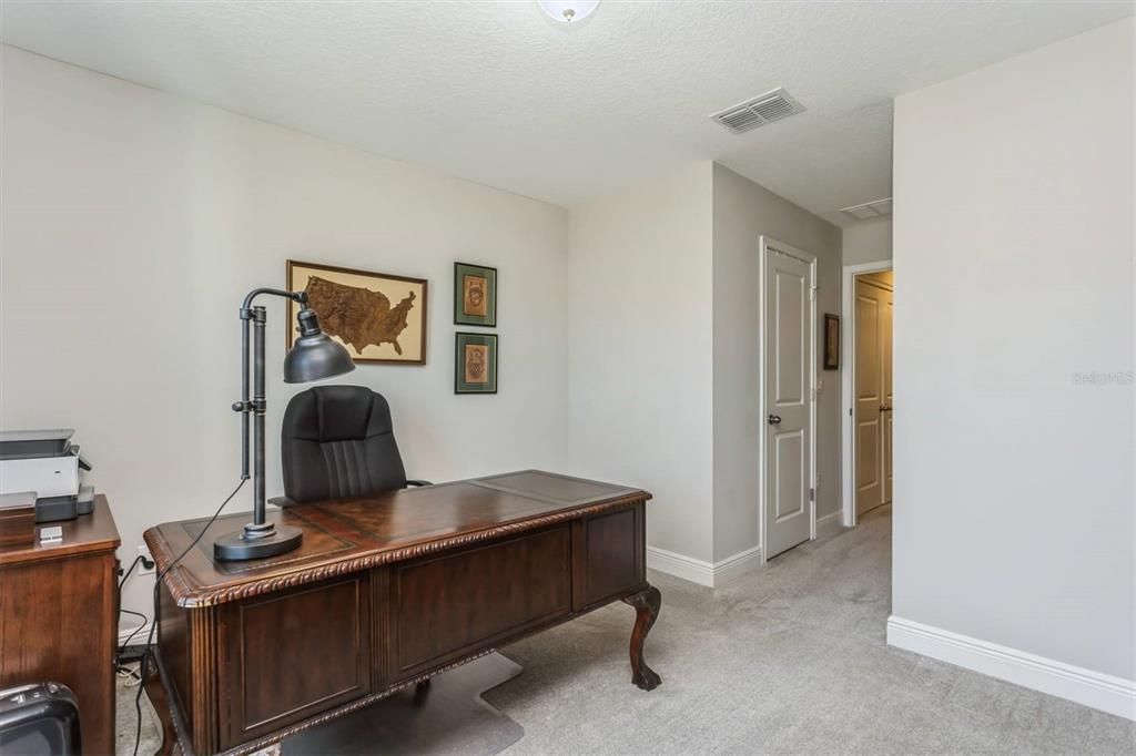 For Sale: $449,900 (3 beds, 2 baths, 1667 Square Feet)