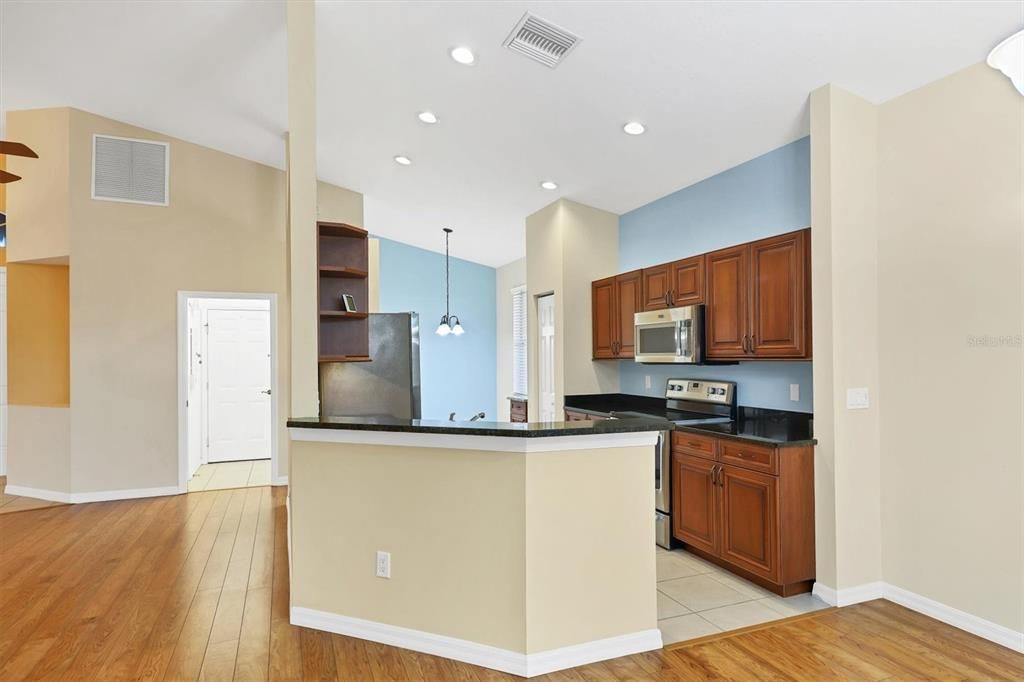 For Sale: $448,000 (2 beds, 2 baths, 1696 Square Feet)