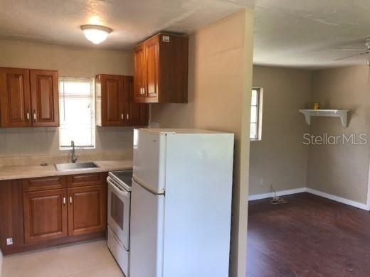 For Rent: $1,695 (1 beds, 1 baths, 800 Square Feet)