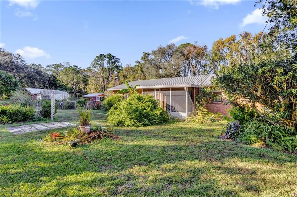 For Sale: $400,000 (3 beds, 2 baths, 1232 Square Feet)