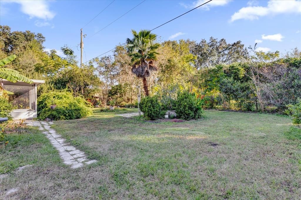 For Sale: $400,000 (3 beds, 2 baths, 1232 Square Feet)