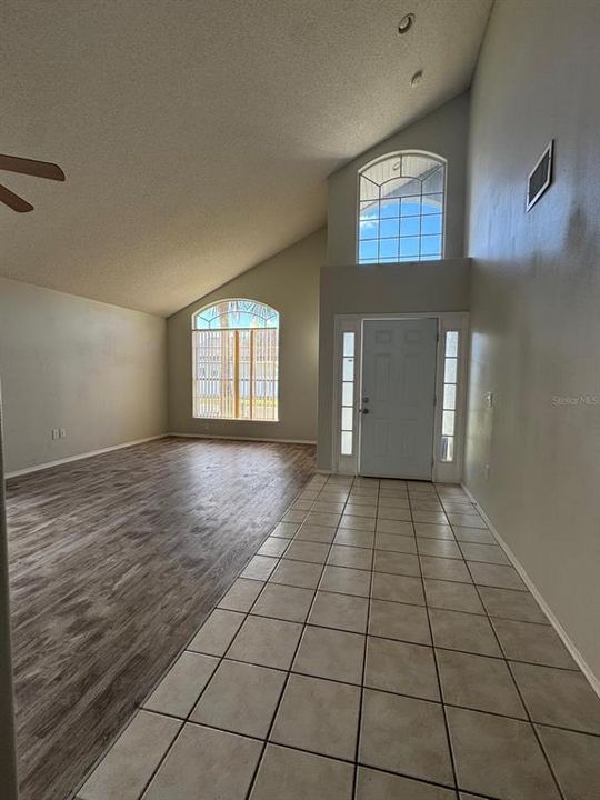 For Rent: $2,675 (4 beds, 2 baths, 2383 Square Feet)