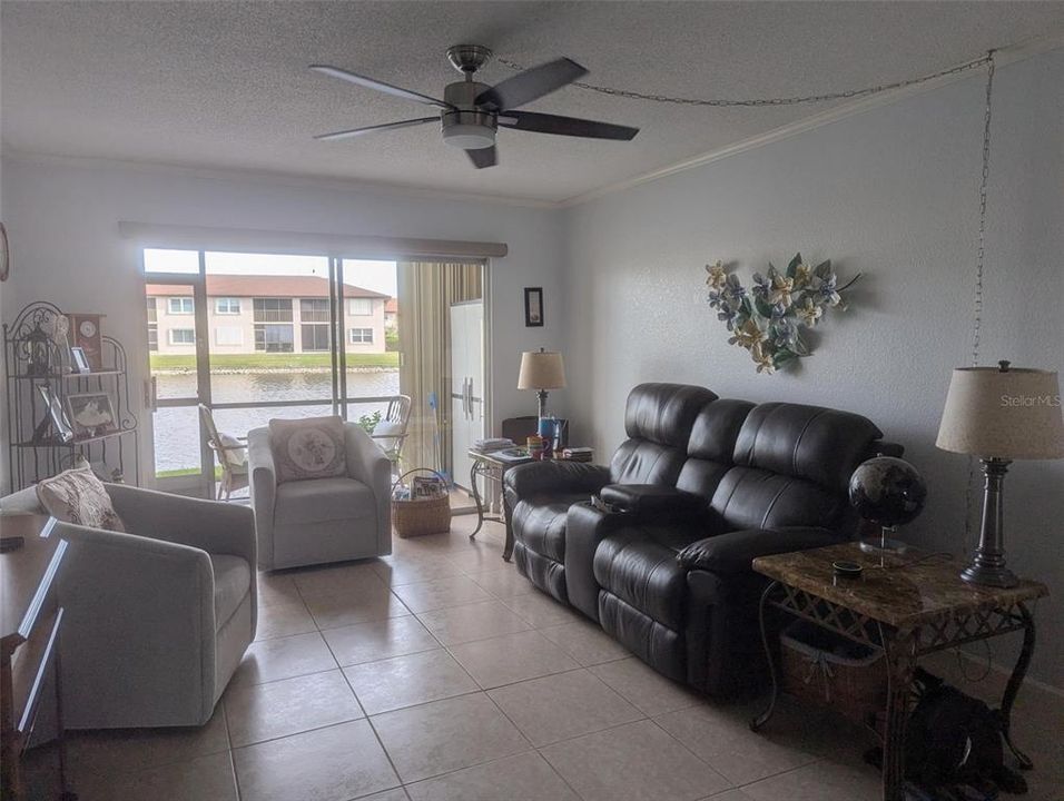 LIVING ROOM LOOKING OUT ONTO WATERVIEW