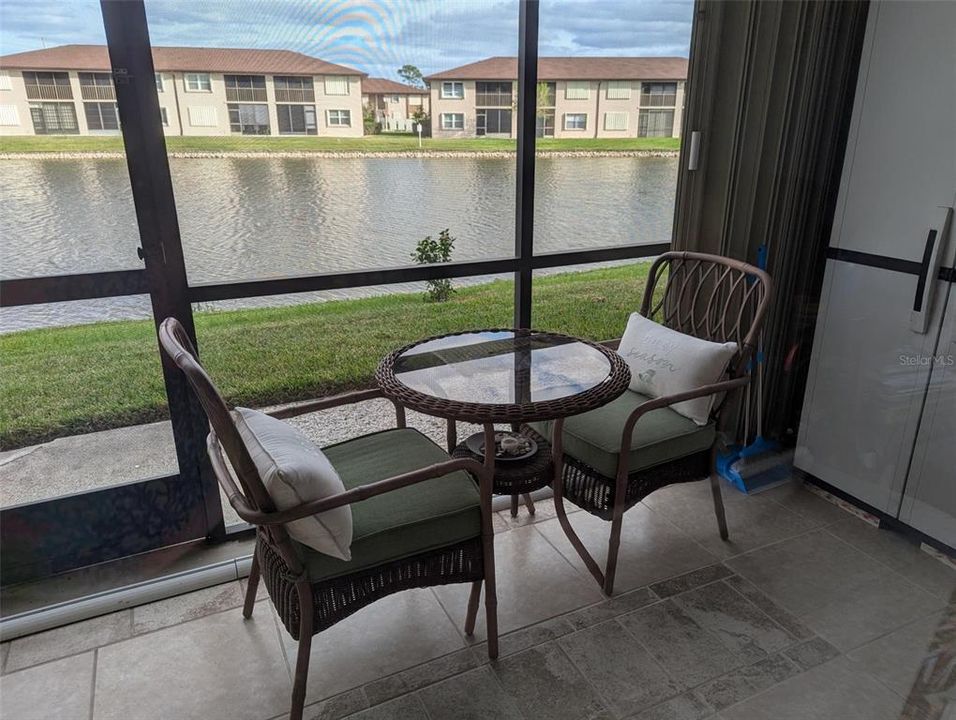 LANAI OVERLOOKING WATERVIEW