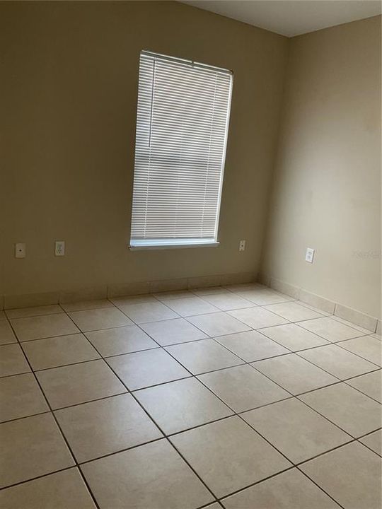 For Rent: $2,450 (3 beds, 2 baths, 1292 Square Feet)