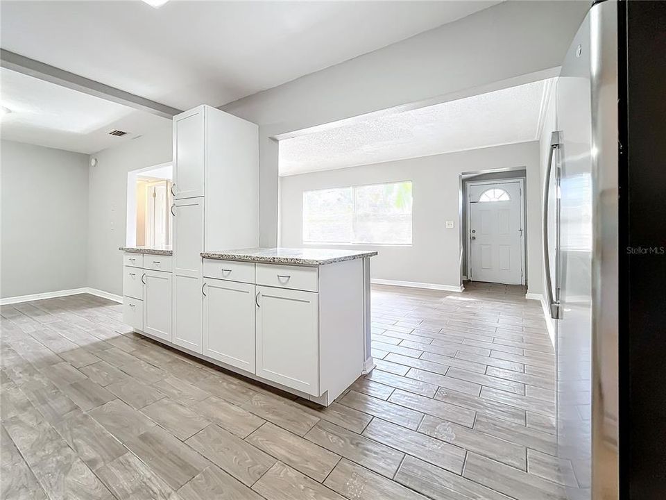 For Sale: $454,900 (4 beds, 2 baths, 2223 Square Feet)