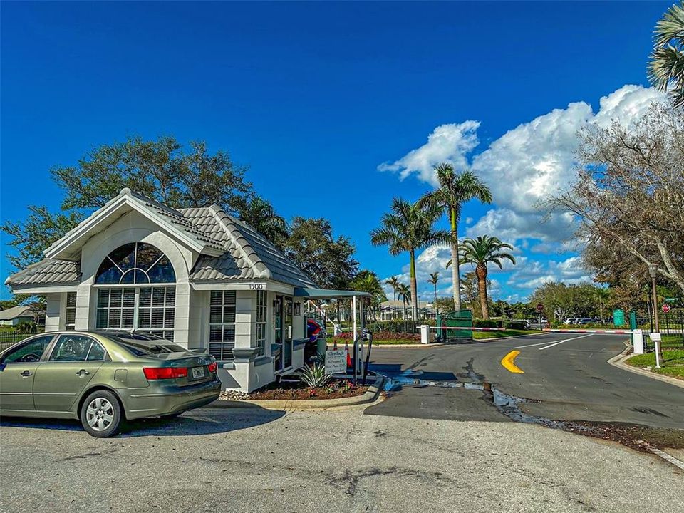 For Sale: $650,000 (2 beds, 2 baths, 1732 Square Feet)