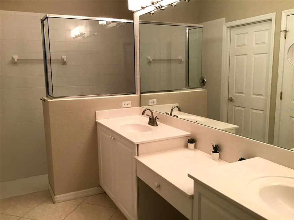 For Sale: $319,900 (2 beds, 2 baths, 1448 Square Feet)